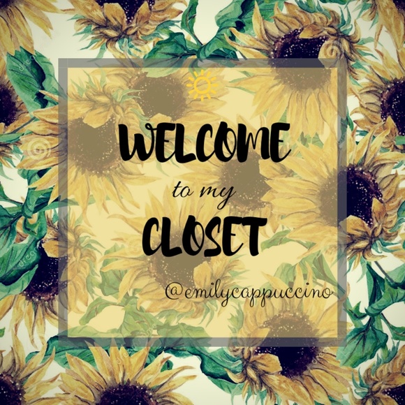 Bookmark my closet! 🌻 - Picture 1 of 1